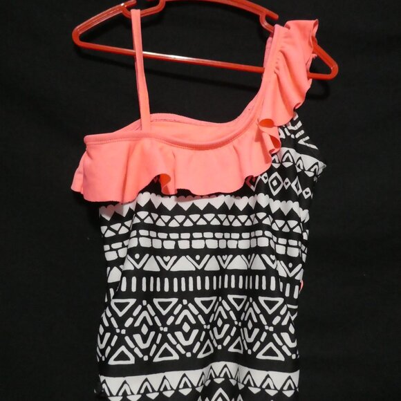 One-Shoulder Black, White, and Pink One Piece Swimsuit With Ruffles | 7-8 years - Picture 11 of 13